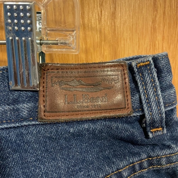 LL Bean Double L Relaxed Fit Jeans - Size 8R - Picture 3 of 11